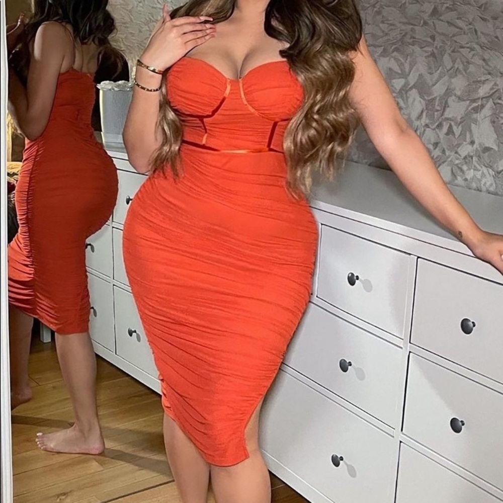 Orange ruched dress with cute sweetheart neckline